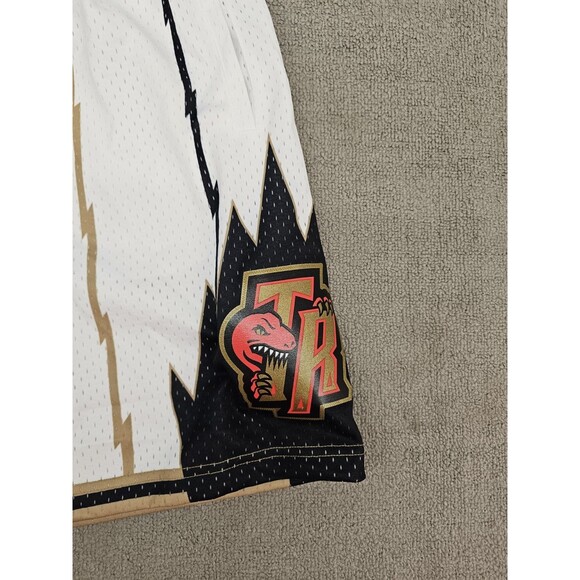 Toronto Raptors Mitchell Ness Reload 3.0 Swingman Shorts Men's M White 1998 - Picture 5 of 12